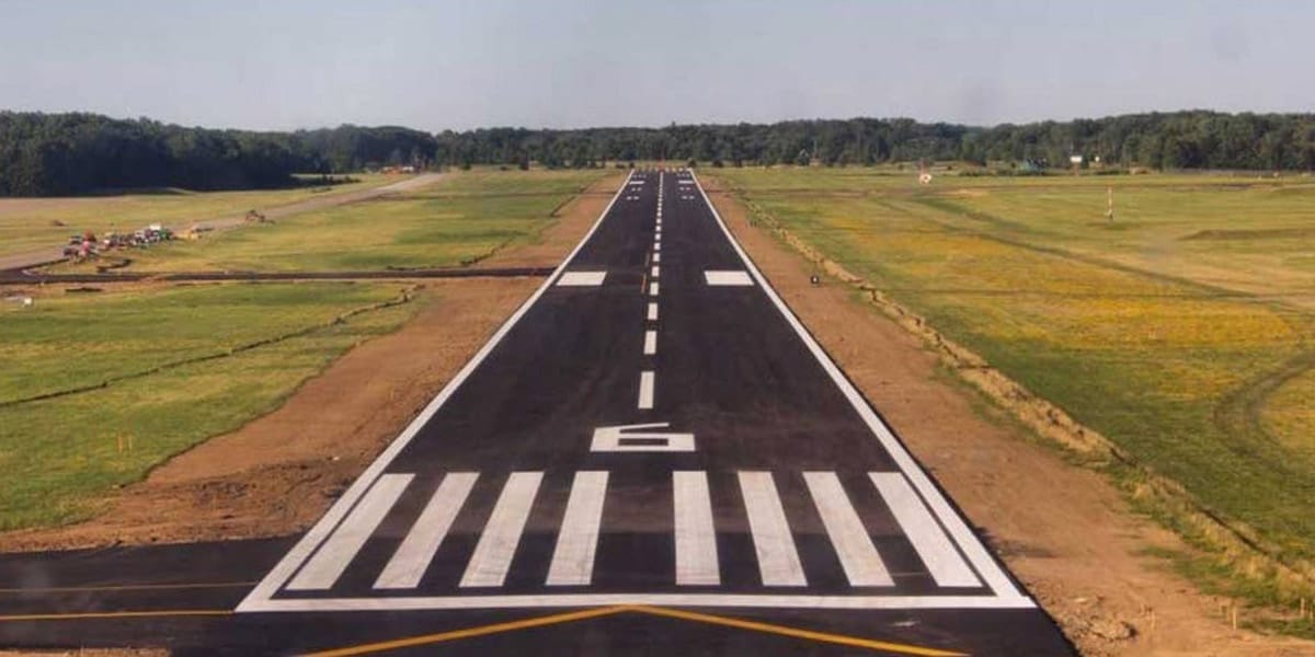 Long Runway(Aviation International News)