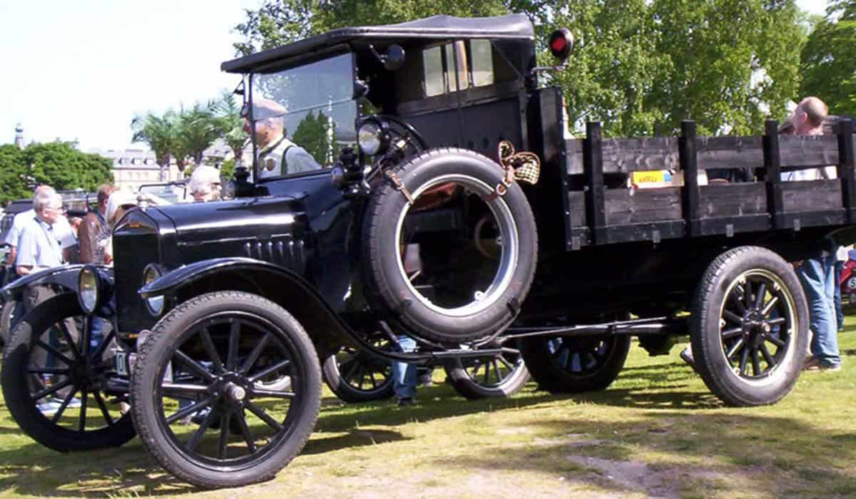 1919_Model_TT_Truck_2