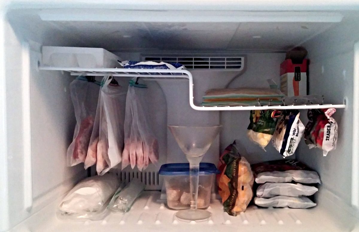 крепление для полок в холодильнике